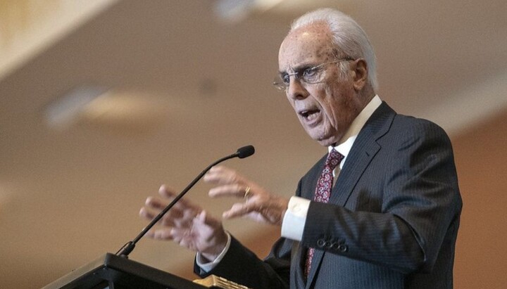 John MacArthur, Influential Evangelical Pastor and Author, Dies at 86