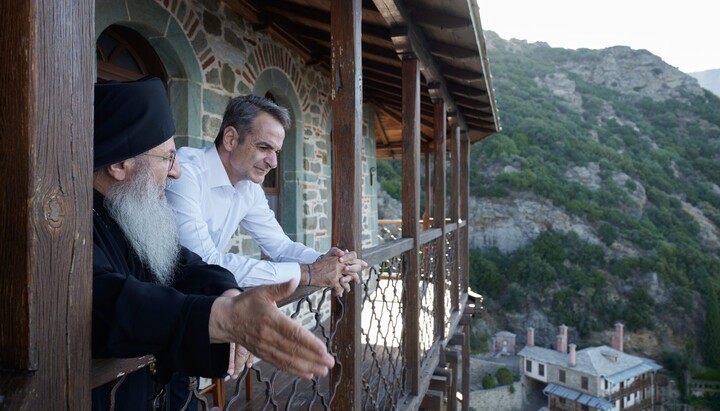 PM Mitsotakis on Athos. Source: National Herald
