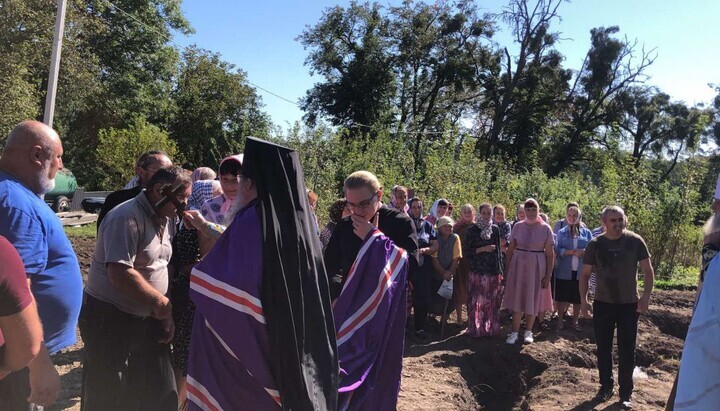 In Ukraine, Foundation of New Church Consecrated to Replace Seized One