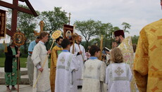 Holy Apostles Church Honors Mothers Following Cemetery Blessing