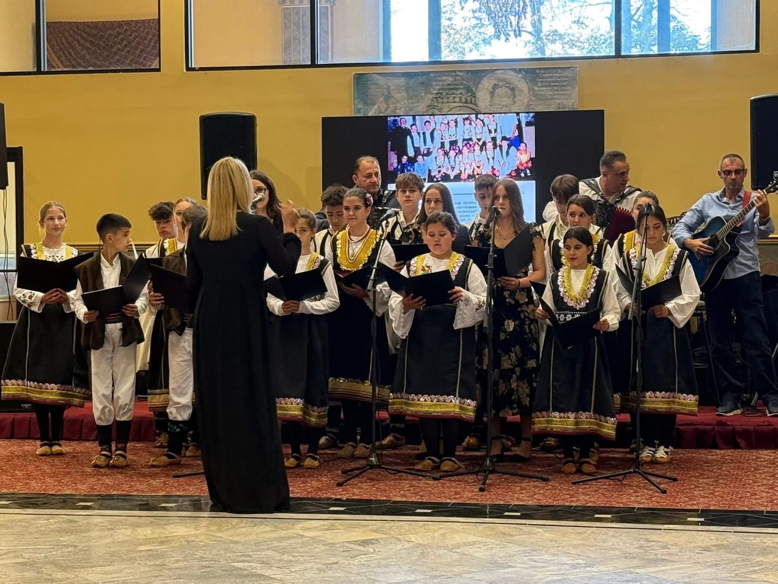 Youth perform during a banquet and cultural program. Photo: Savo Majstorovic