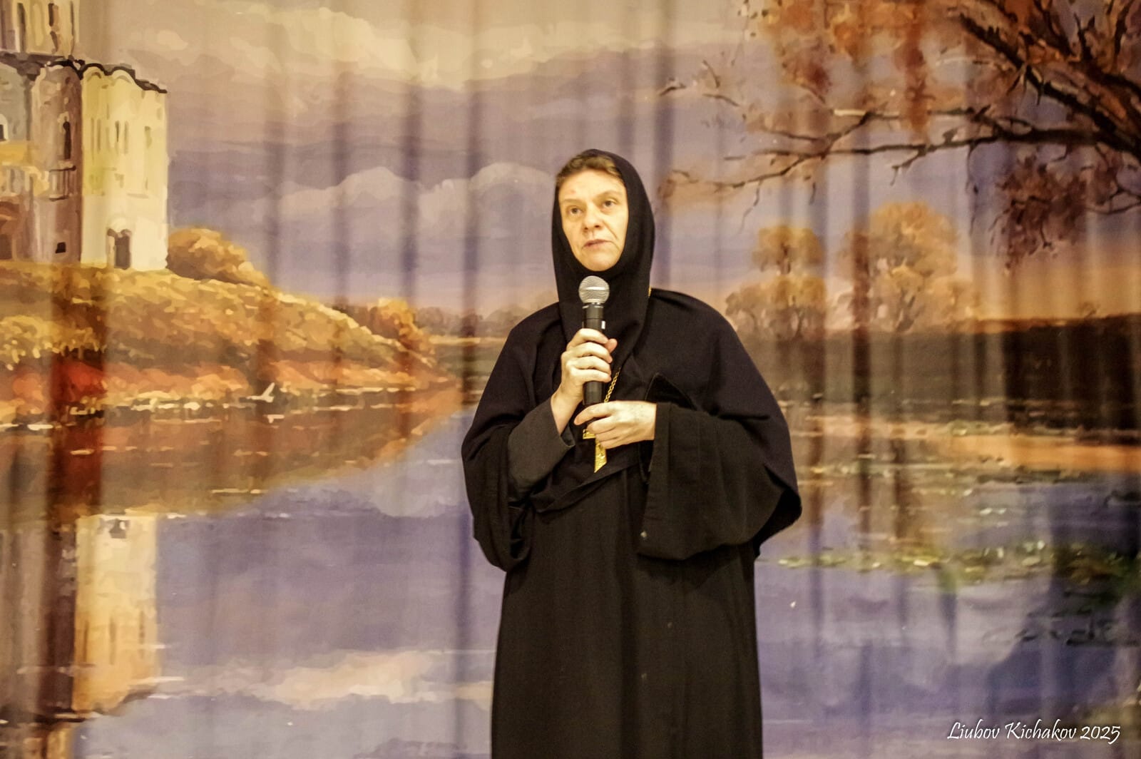Mother Maria discusses life in the Holy Land. Photo: Liubov Kichakov