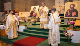 Bp. Andrei celebrates the Divine Liturgy at a Romanian parish in Canada which recently lost its place of worship due to a fire. Photo: Romanian Orthodox Episcopate of America