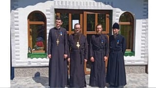 Monks of the Holy Trinity Monastery of Bania-Bereziv. Photo: svyato-troyitskiy-cholovichiy-monastir.com
