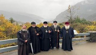 Pictured from left to right: Fr. Maxim Gibson, Fr. Vyacheslav Pushkarev (MP), Met. Maximilian, Abp. Alexei, Fr. George Kurtow (ROCOR). Photo: Diocese of Sitka and Alaska