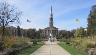 University of St. Mary of the Lake.