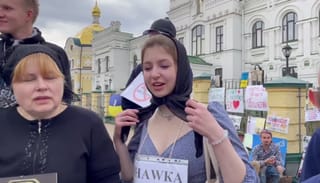Yaryna Aryeva near the Kyiv-Pechersk Lavra in 2023. Photo: UOJ