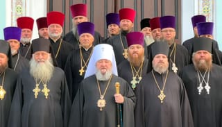 Met. Volodymyr and the clergy of the Volodymyr-Volynskyi and Kovel Eparchy. [CREDIT: Facebook]