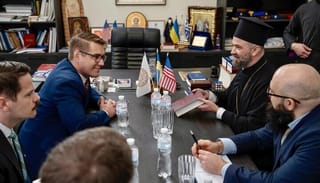 U.S. Assistant Sec. of State for Democracy, Human Rights and Labor Riley Barnes and Exarch of the Ecumenical Patriarchate in Ukraine, Bishop Michael of Koman. Photo: Mission of the