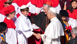 Leo meets Cupich, students from Chicago. Source: Chicago Catholic