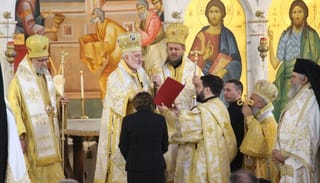 Anne Mackoul is awarded with the Medal of St. Theodora at the 2025 Assembly of Bishops meeting in Denver. Photo: Aaron Hickman/UOJ-America