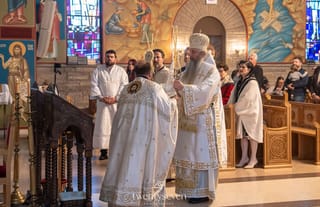 Bp. Serafim presides over the Divine Liturgy. Photo: newgracanica.org