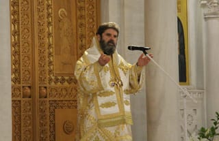 Abp. John of Albania speaks to the faithful on Sunday. Photo: Aaron Hickman/UOJ-USA