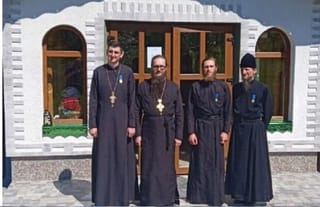Monks of the Holy Trinity Monastery of Bania-Bereziv. Photo: svyato-troyitskiy-cholovichiy-monastir.com