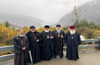 Pictured from left to right: Fr. Maxim Gibson, Fr. Vyacheslav Pushkarev (MP), Met. Maximilian, Abp. Alexei, Fr. George Kurtow (ROCOR). Photo: Diocese of Sitka and Alaska