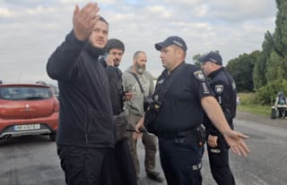 Police block 100 cars on pilgrimage to Pochaiv at Ternopil region