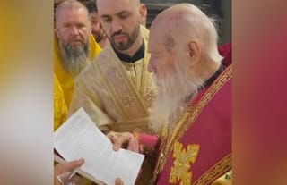 Filaret with his spiritual testament. Photo: Telegram channel “For the Ukrainian Church”