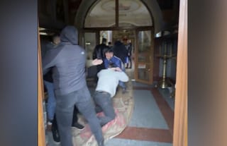 UOC Temple Seized by OCU and Local Police in Khmelnytsky