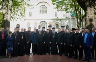 Zelensky with UCCRO members. Photo: OP