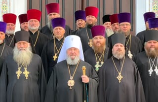 Met. Volodymyr and the clergy of the Volodymyr-Volynskyi and Kovel Eparchy. [CREDIT: Facebook]