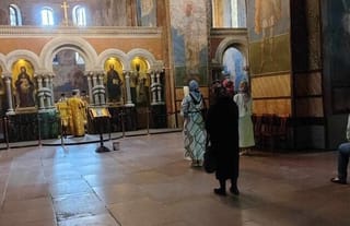 Sparse attendance at OCU-occupied church. Photo: spzh.eu