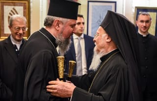 Epiphany Dumenko and Patriarch Bartholomew. Photo: OCU