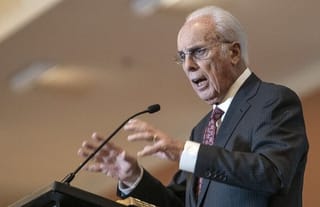 John MacArthur, Influential Evangelical Pastor and Author, Dies at 86