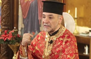 Francisco Salvador Brouissangaray delivers a sermon. Photo: DOXATV - Iglesia Ortodoxa/YouTube