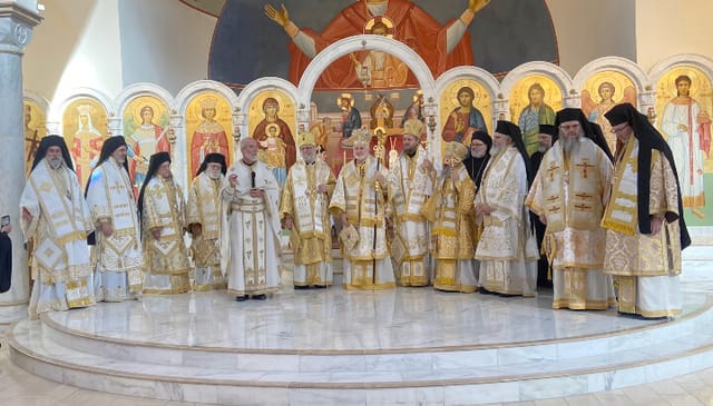 Fr. Theodore Dorrance speaks to members of the Assembly after Saturday's Divine Liturgy. Photo: Aaron Hickman/UOJ-USA