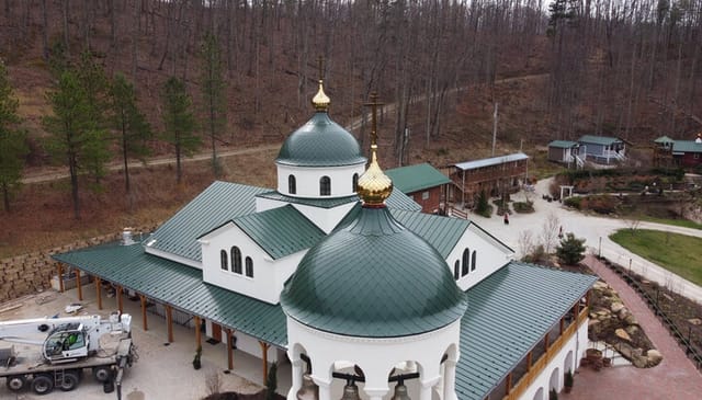 Photo: holycross.org