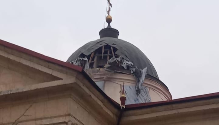 The damaged dome of St. Catherine Cathedral. Photo: UOC Press Service