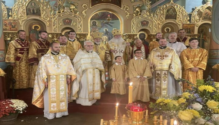 Clergy and altar servers at the archpastoral visit of Met. Tikhon to St. Vladimir Church. Photo: OCA