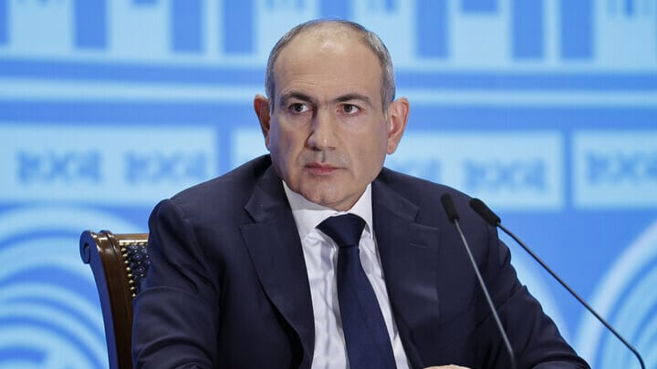 Pashinyan Vows to Lead 'Cleansing' of Armenian Clergy