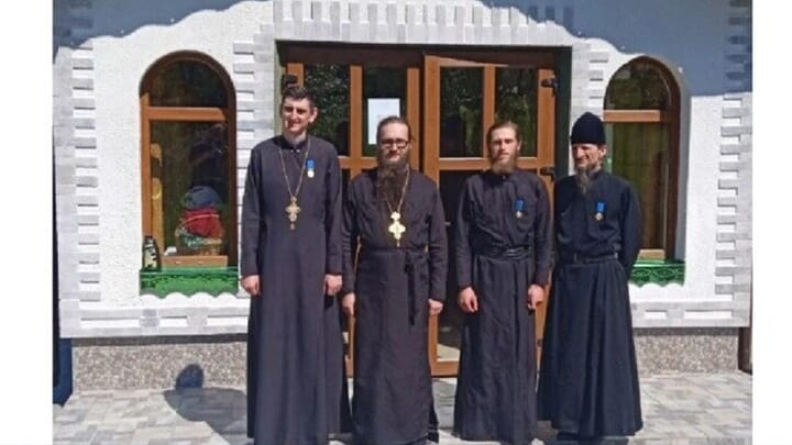 Monks of the Holy Trinity Monastery of Bania-Bereziv. Photo: svyato-troyitskiy-cholovichiy-monastir.com