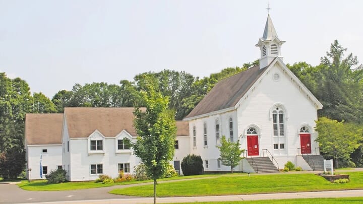 Photo: easterndiocese.org