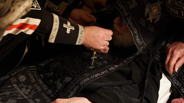 https://holycross.org