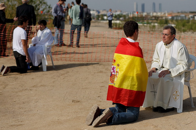 Uber-priest: the service of express confession launched in Spain