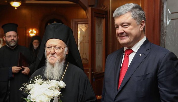 President Poroshenko and Patriarch Bartholomew at a meeting in Istanbul