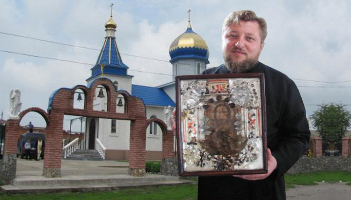 Protopriest Vitaly Trach, rector of the UOC parish in vlg. Kirovka