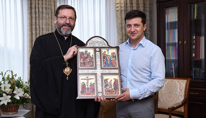 The head of the UGCC Sviatoslav Shevchuk presented Vladimir Zelensky with a book on the history of the church and an icon of major church feasts.