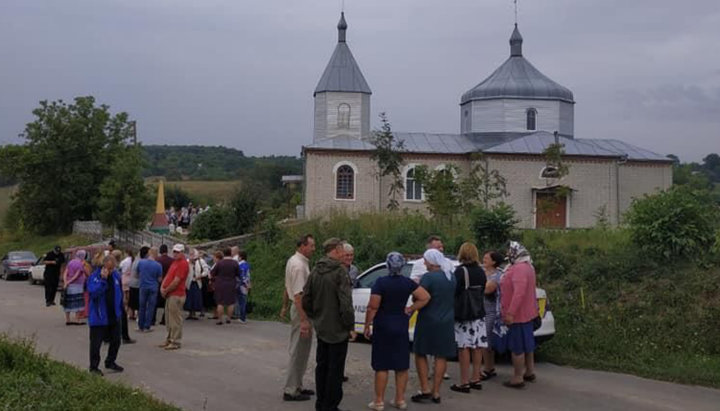 St. Michael’s Church in the village of Galuzintsy. Photo: UOJ