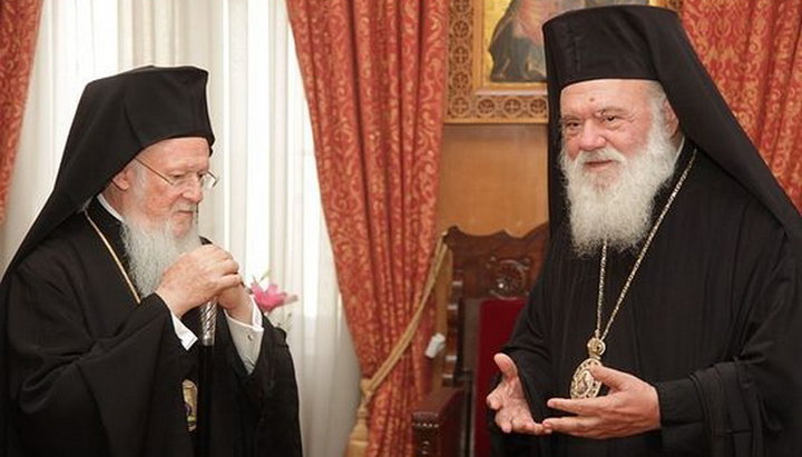 Archbishop Ieronymos of Athens and Patriarch Bartholomew of Constantinople. Photo: pravoslavie.ru