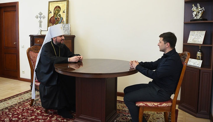 Head of the OCU Epiphany Dumenko and the President of Ukraine Vladimir Zelensky. Photo: pomisna.info