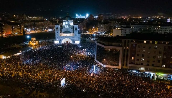 Montenegrin capital gathers record number of cross procession participants