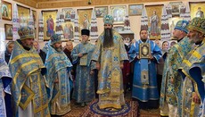 UOC hierarch visits Maidan village, where raiders tried to seize UOC temple