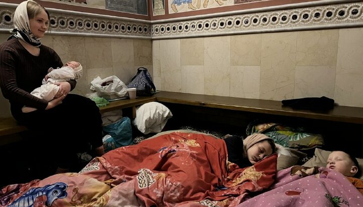 More than 400 people flee from shelling in Sviatogorsk Lavra and its sketes