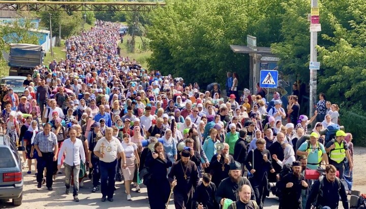 The cross procession of the UOC. Photo: pravlife.org