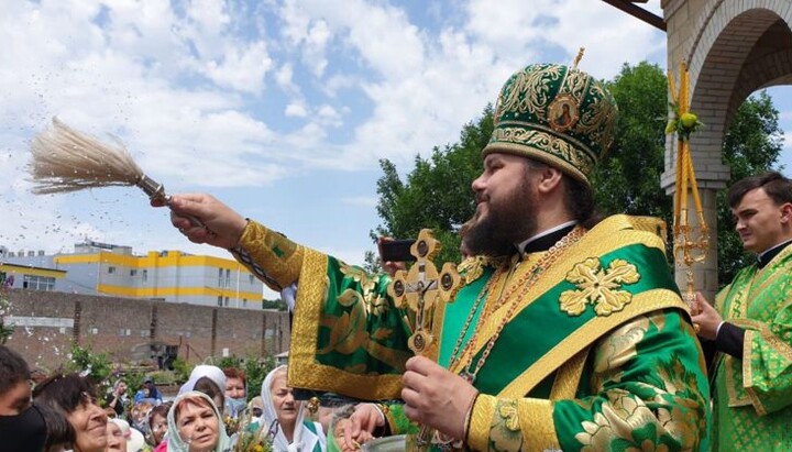 UOC priest: RF authorities gave an ultimatum to Metropolitan of Berdiansk