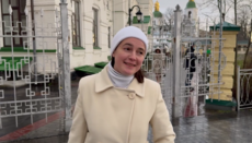 UOC believer at Lavra's prayer vigil anniversary: With prayer, we will win!