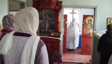 Network shows UOC community in Sutkivtsi after seizure of its temple